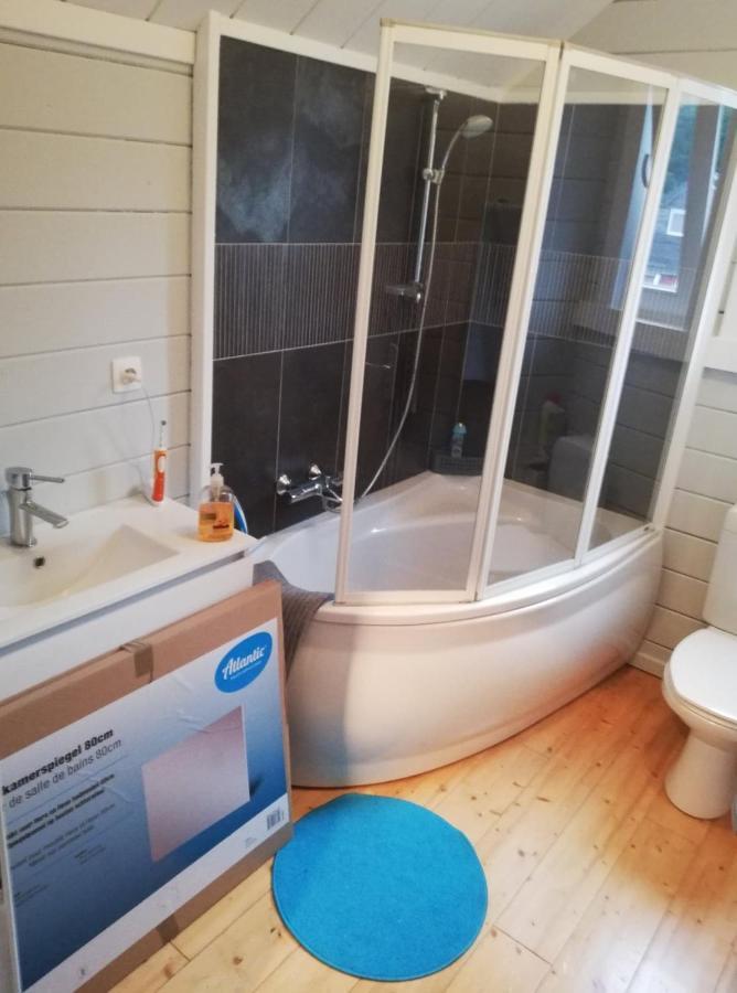 Maison 3 Chambres A 200 M De La Plage Des Lacs De L Eau D Heure Froid-Chapelle 외부 사진